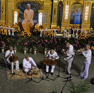 Sri Chinmoy’s Mahasamadhi Anniversary, Oct 11 2013 – Part 4